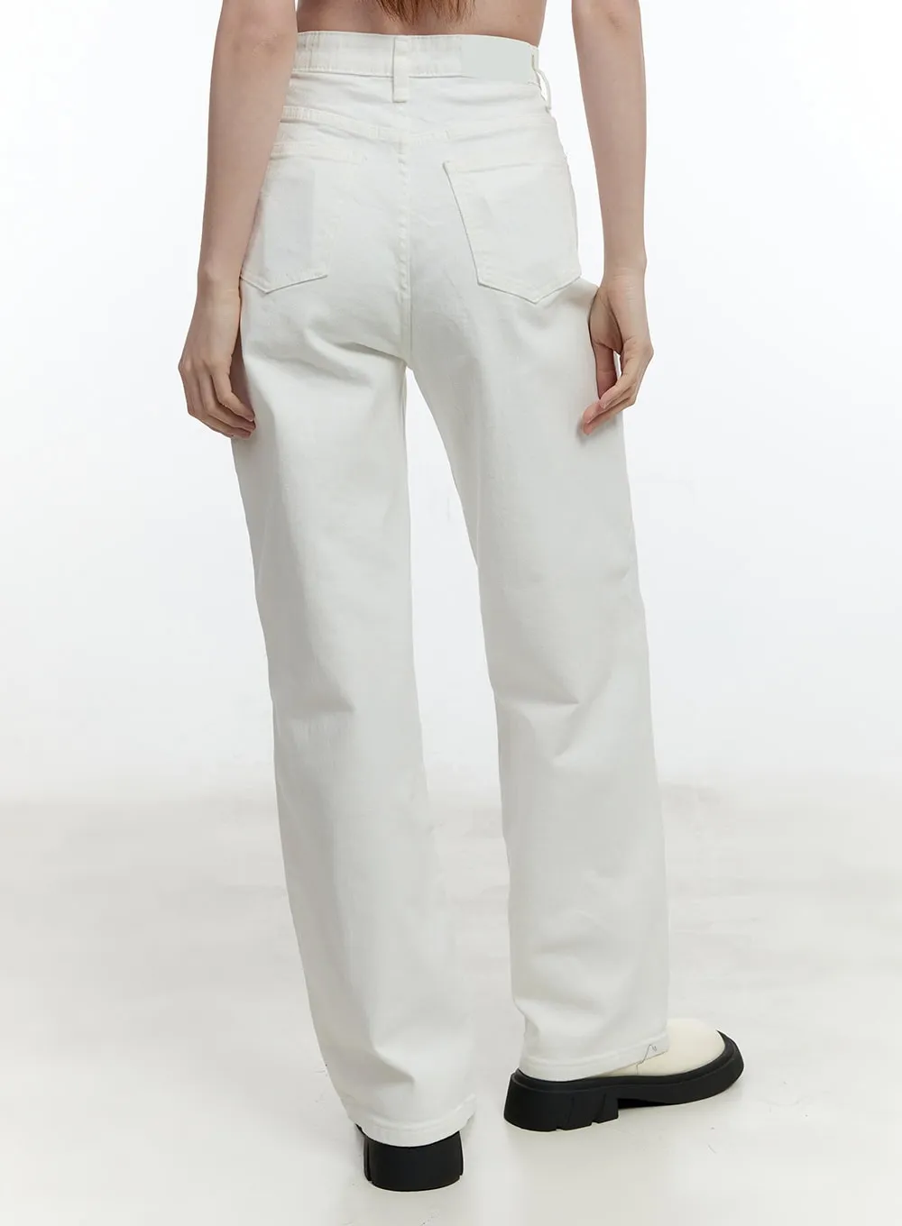 High-Waisted Wide-Fit Solid Trousers CM521