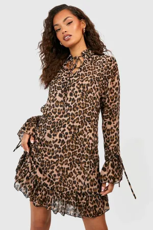 Leopard print dress with ruffles Boohoo, brown