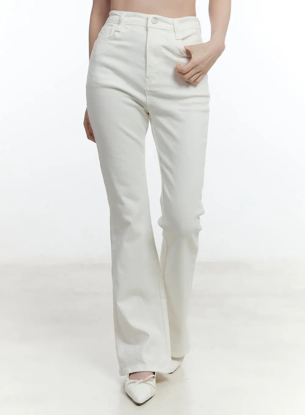 Slim-Fit High-Waisted Flared Trousers CM521